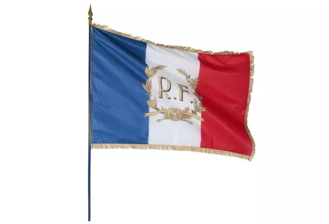 Le drapeau français de façade personnalisé + RF et Palmes dorés - Net Collectivités