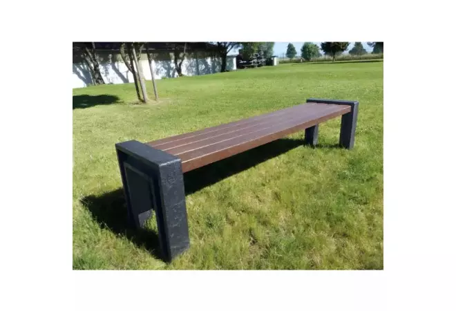 Banc en plastique recyclé