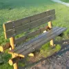 Banc public en bois